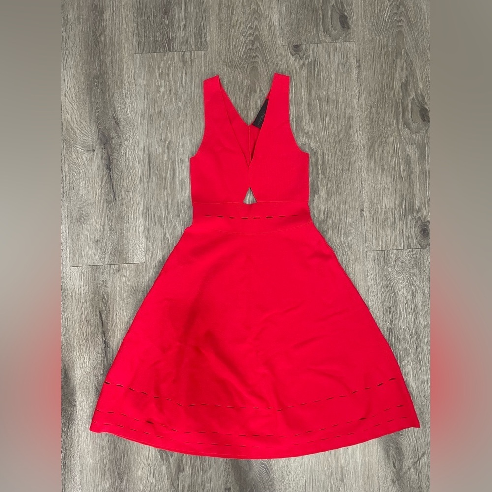 Kendall & Kylie Vibrant Red Dress Size Small - Picture 4 of 5